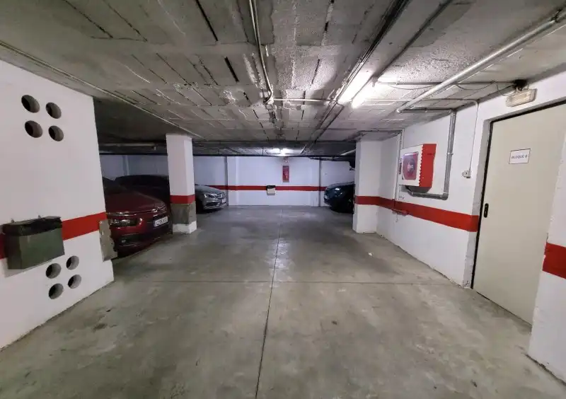 Piso en venta en Calle Jerez Perchet, 24, Cortijo Bazán - Los Casinis - Los Cipreses