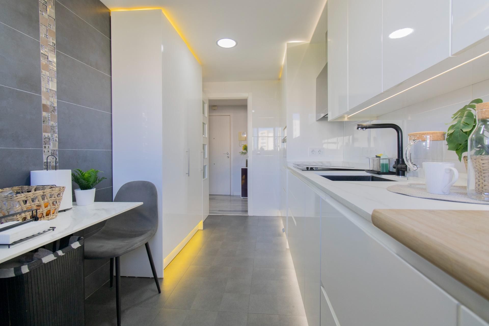 Kitchen of Flat for sale in Paterna  with Air Conditioner, Private garden and Parquet flooring