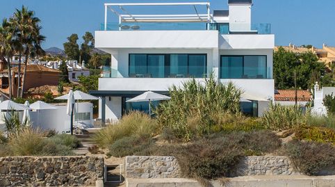 Santuario con vistas al mar Villa contemporánea de 6 dormitorios en Costabella, Marbella