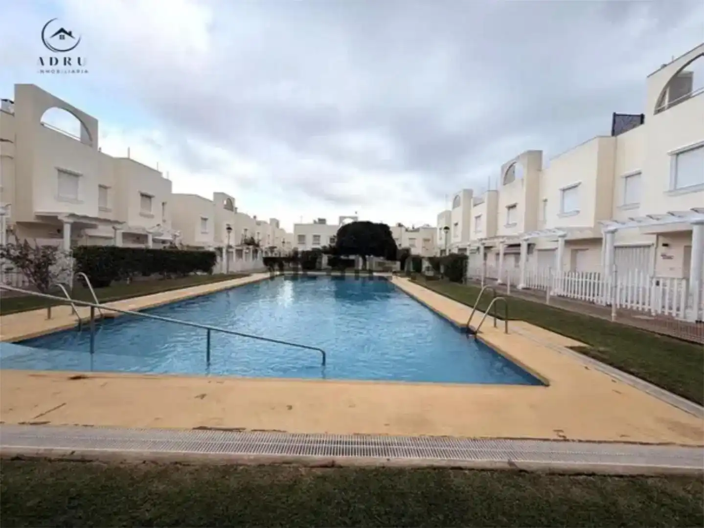 Schwimmbecken von Maisonette zum Verkauf in Vera mit Klimaanlage und Schwimmbad