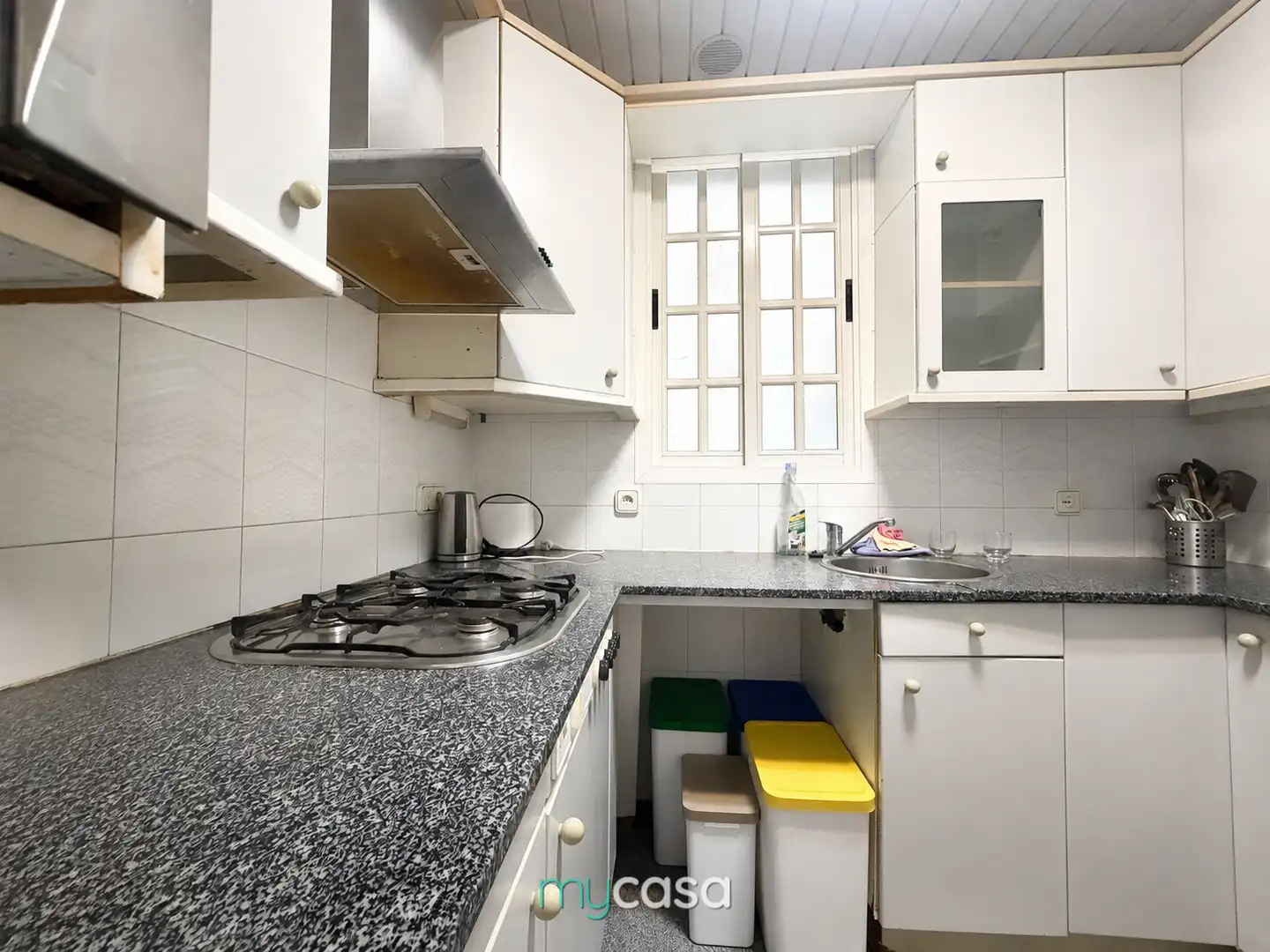 Küche von Wohnung zum Verkauf in Barcelona mit Klimaanlage, Heizung und Parkett