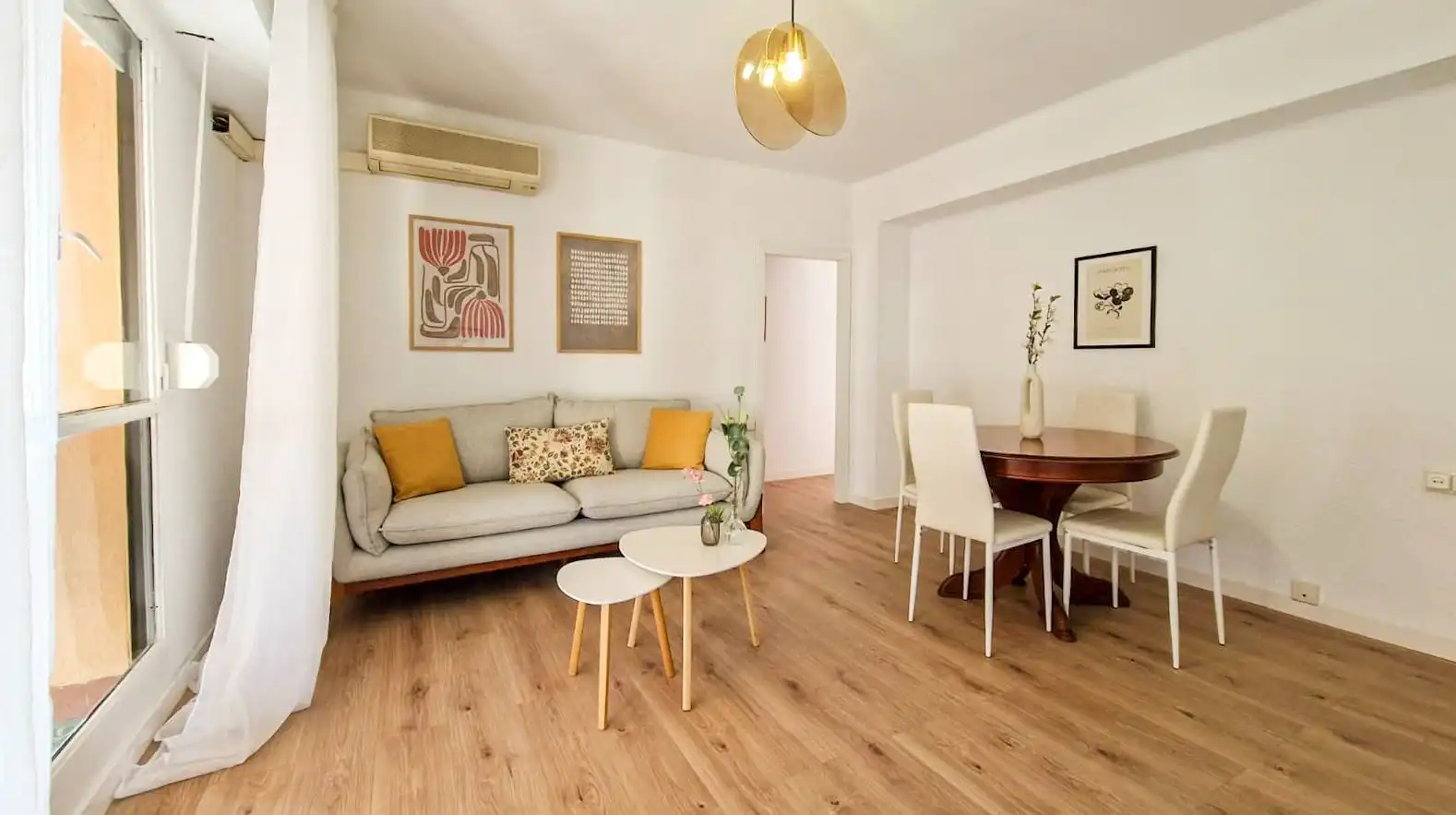 Wohnzimmer von Wohnung zum Verkauf in Alcoy / Alcoi mit Klimaanlage, Terrasse und Möbliert