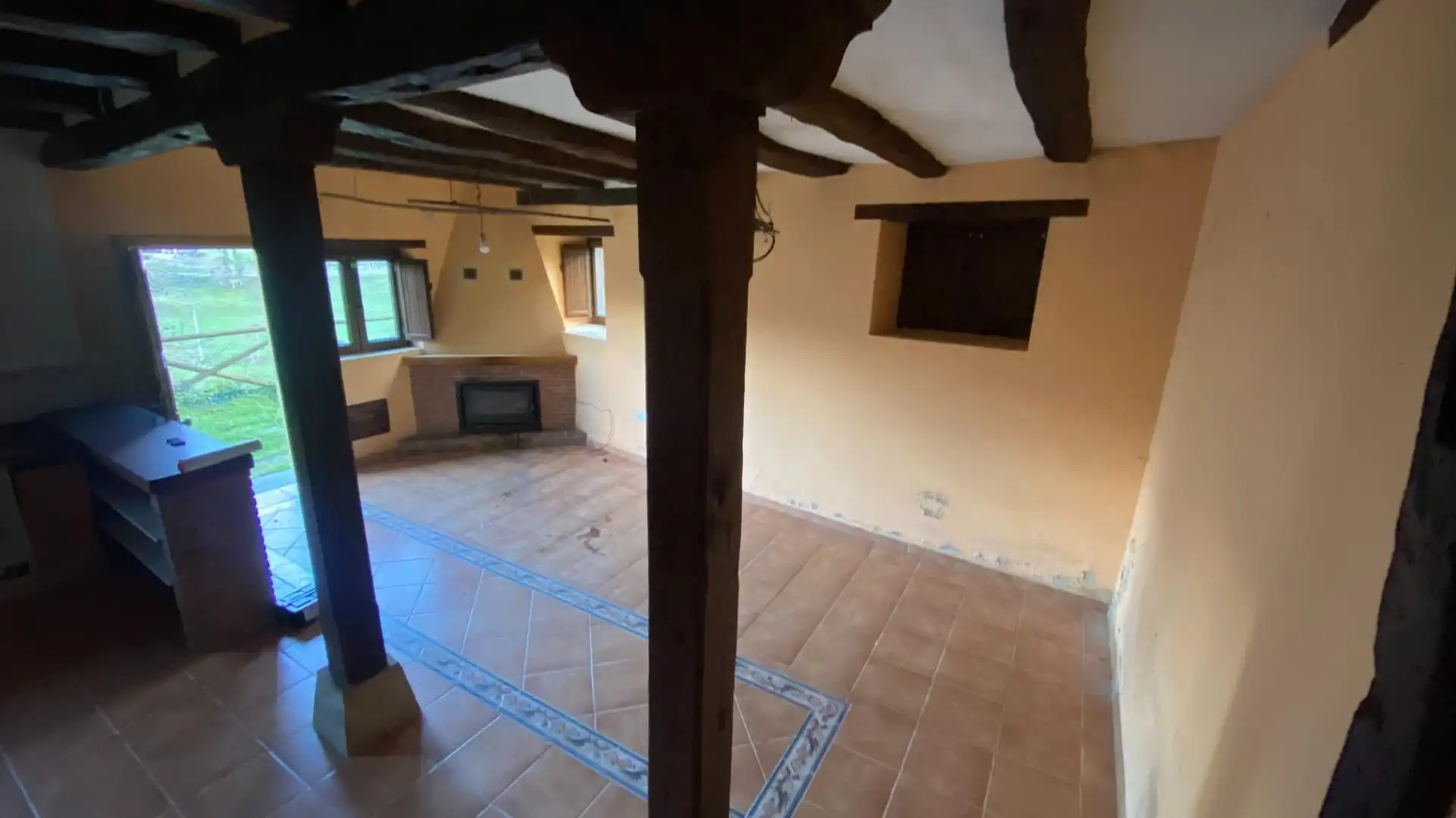 Casa o xalet en venda en Pesaguero amb Jardí privat