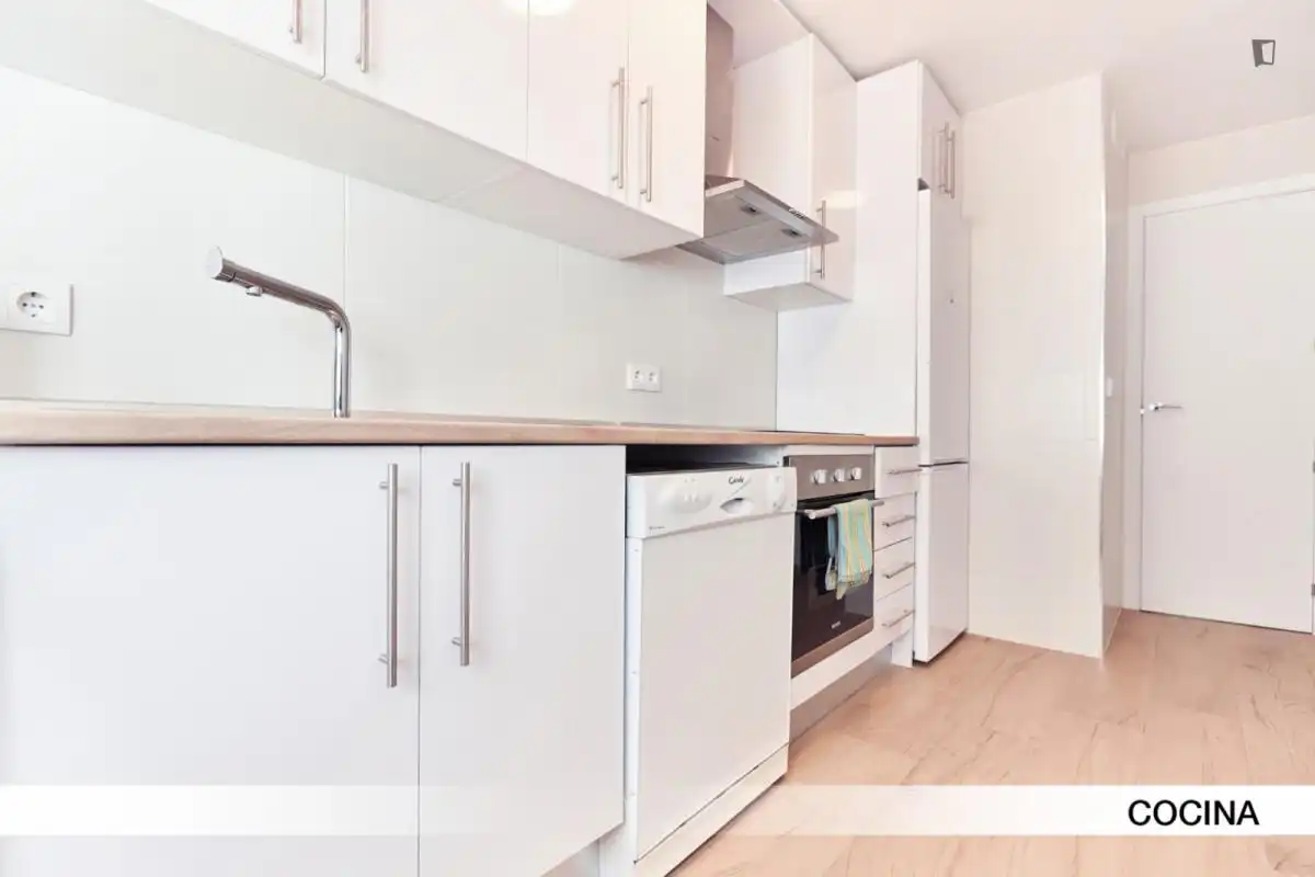 Habitación en El Plantinar – Avda. La Paz - El Juncal