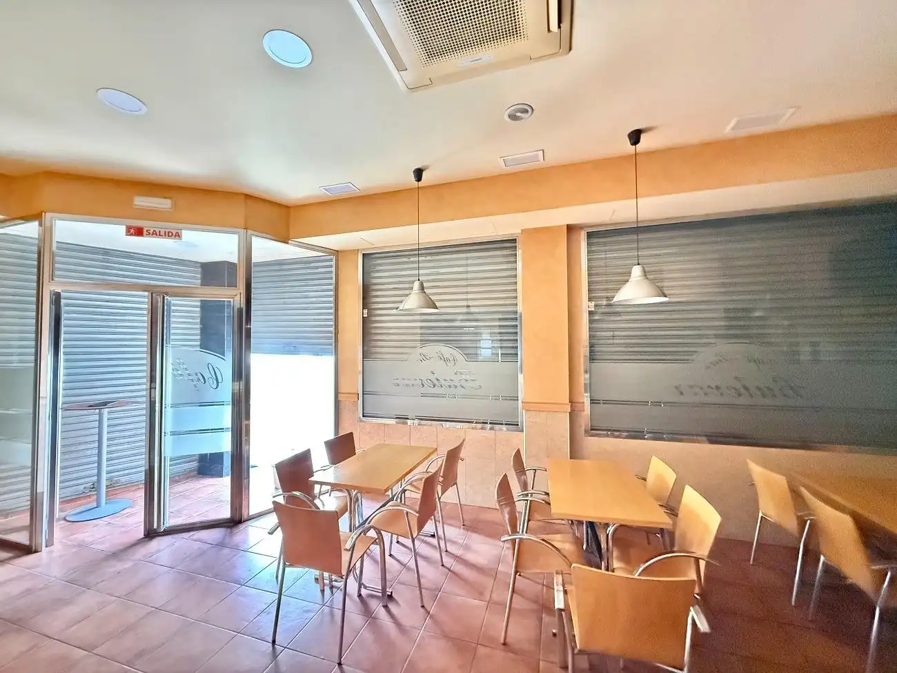 Local comercial en venta en Maria Auxiliadora - Barriada de Llera, imagen 4