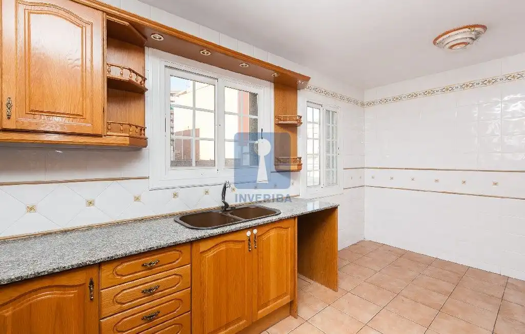 Kitchen of Detached homes for sale in Sant Vicenç Dels Horts  with Terrace, Storage room and Alarm