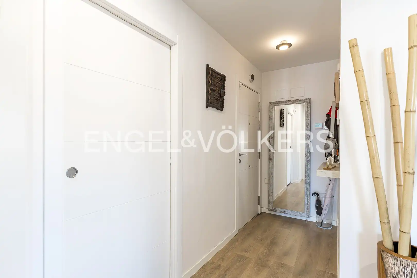 Flat for sale in L'Hospitalet de Llobregat  with Air Conditioner, Heating and Parquet flooring