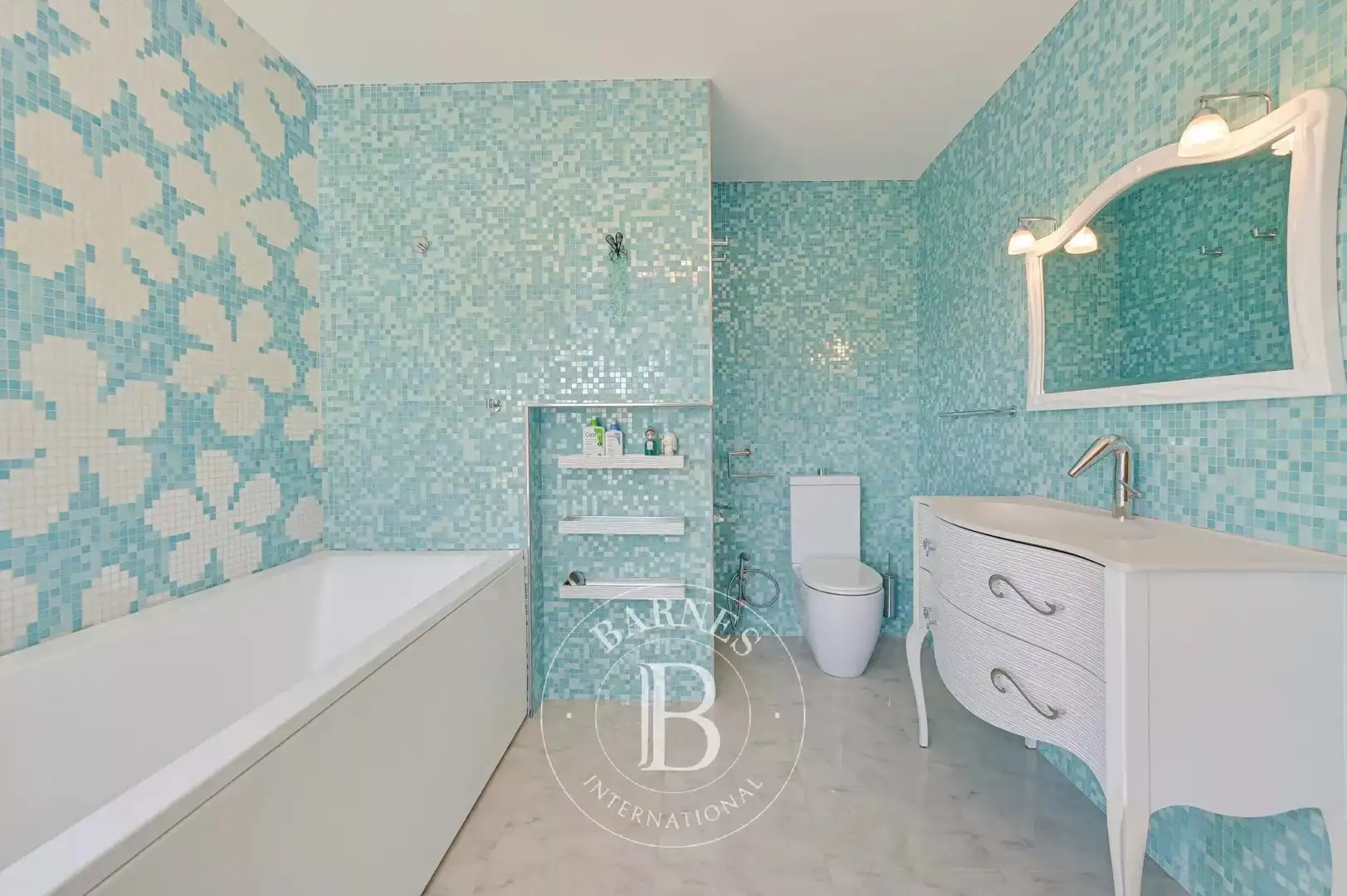 Baño de Casa o chalet en venta en Lloret de Mar con Aire acondicionado, Calefacción y Jardín privado
