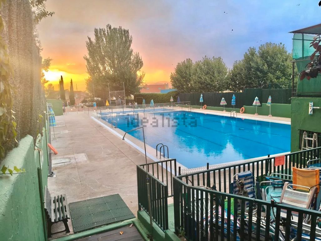 Piscina de Dúplex en venda en Algete amb Calefacció, Terrassa i Piscina comunitària