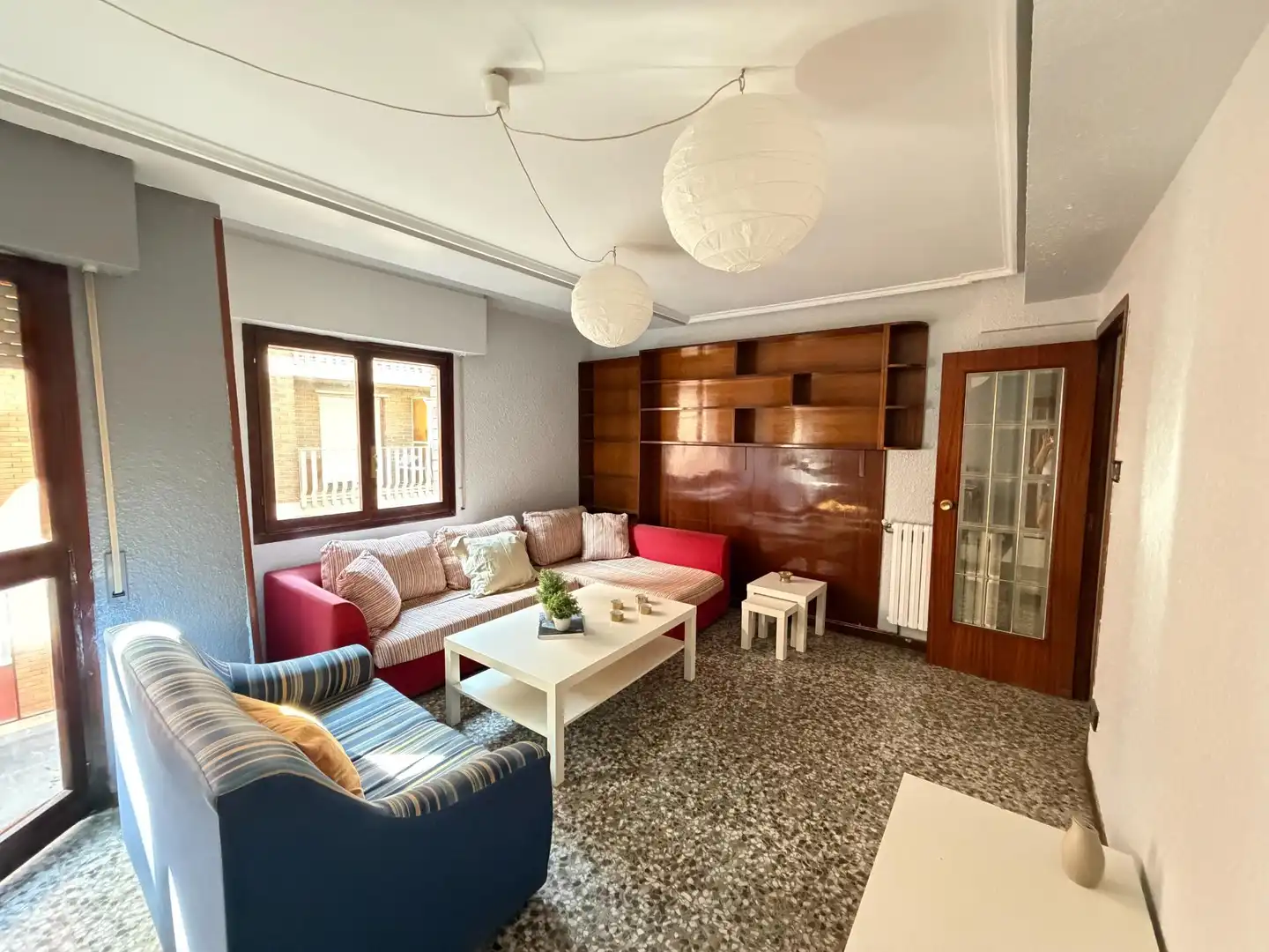 Sala d'estar de Pis en venda en Zaragoza amb Calefacció, Moblat i Balcó