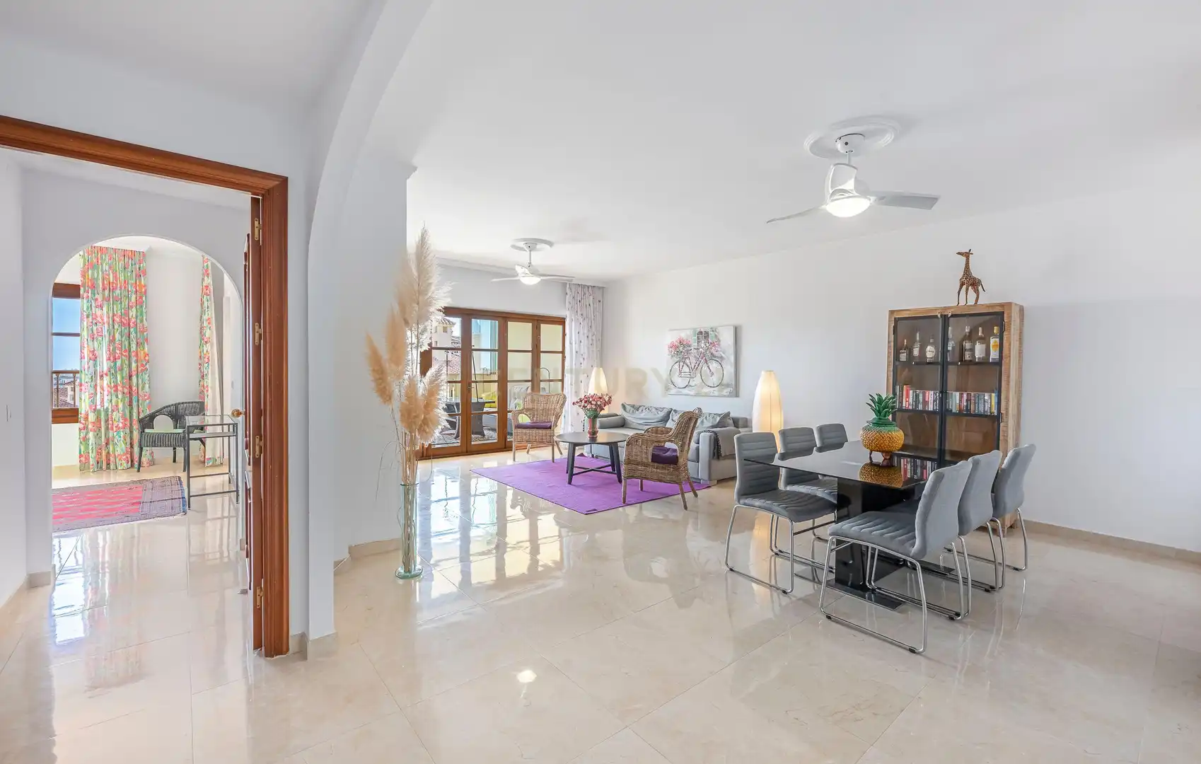Apartamento con piscina en venta en La Duquesa