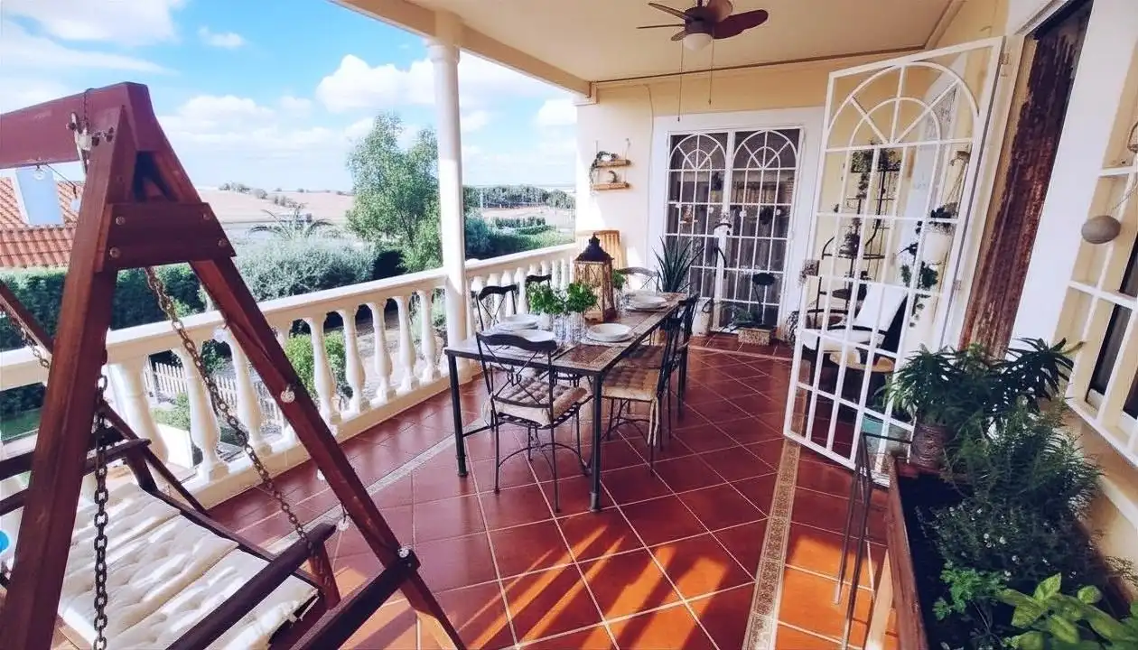 Casa amb terrassa en venda a Yeles, imagen 3