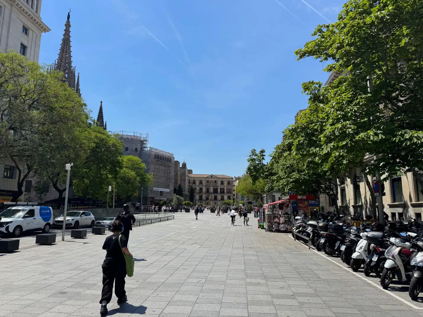 Vista exterior de Piso en venta en Barcelona con Aire acondicionado, Calefacción y Horno