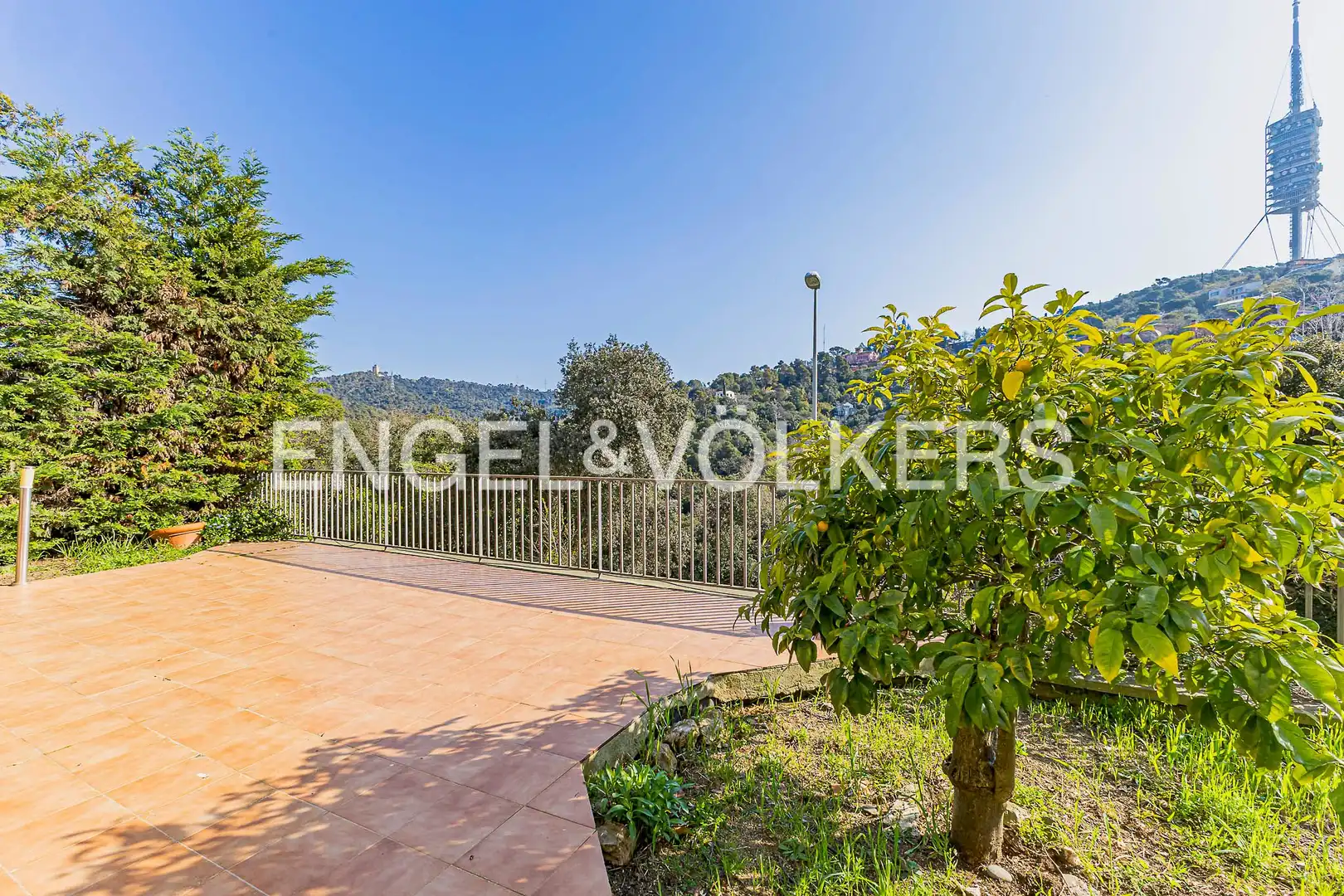 Terraza de Casa o chalet en venta en Barcelona con Aire acondicionado, Calefacción y Jardín privado