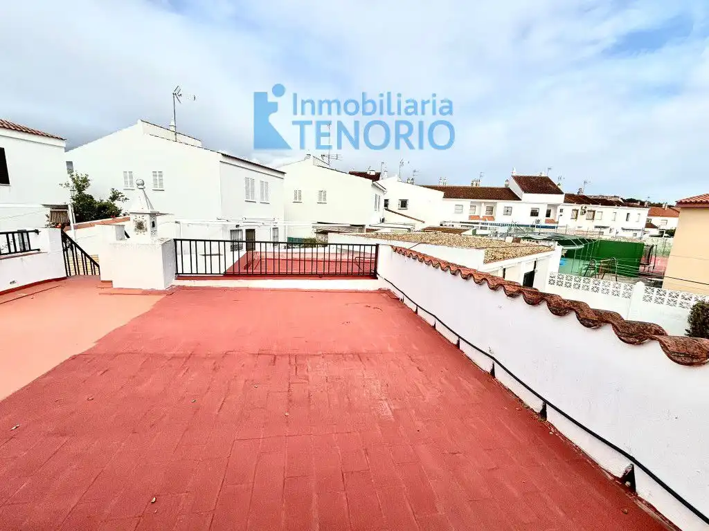 Vista exterior de Casa o xalet en venda en La Antilla amb Terrassa i Traster