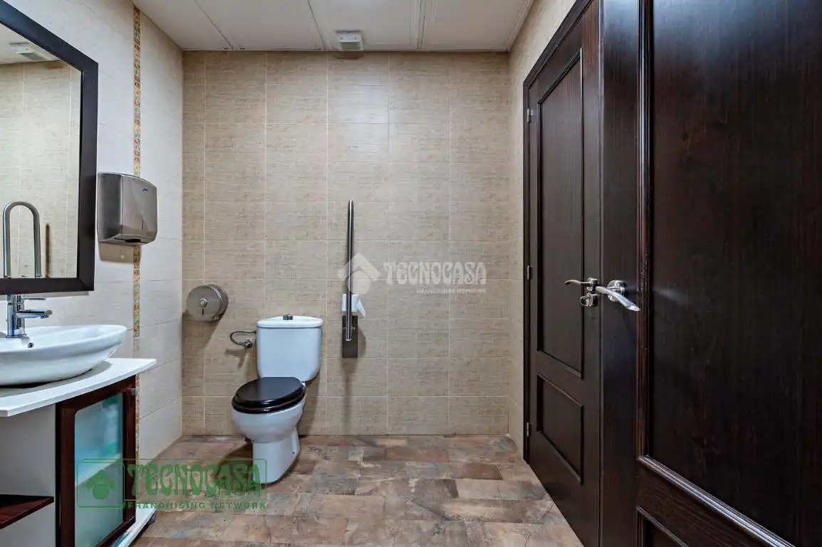Baño de Local en venta en La Mojonera