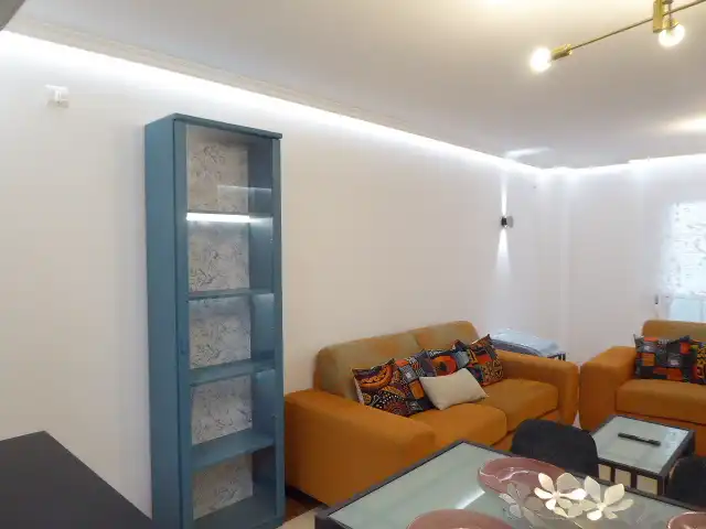 Sala d'estar de Pis de lloguer en Benalmádena amb Aire condicionat, Terrassa i Moblat