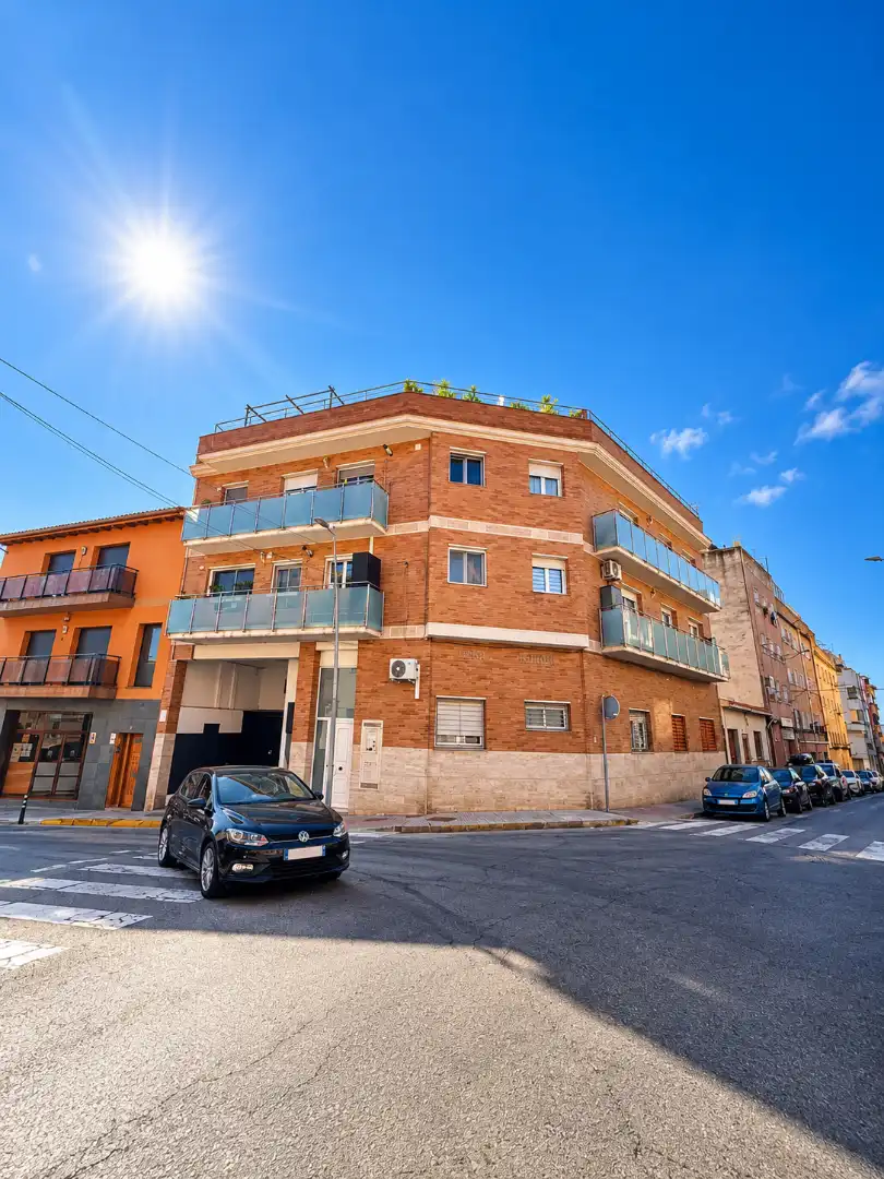 Vista exterior de Dúplex en venta en Sant Andreu - Gassó Vargas