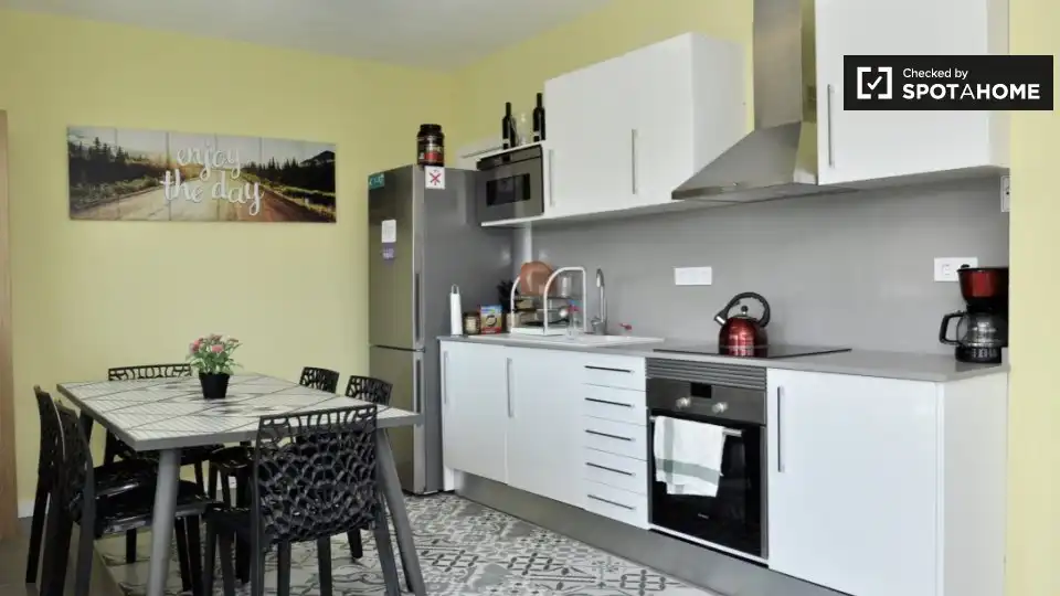 Room in La Barceloneta