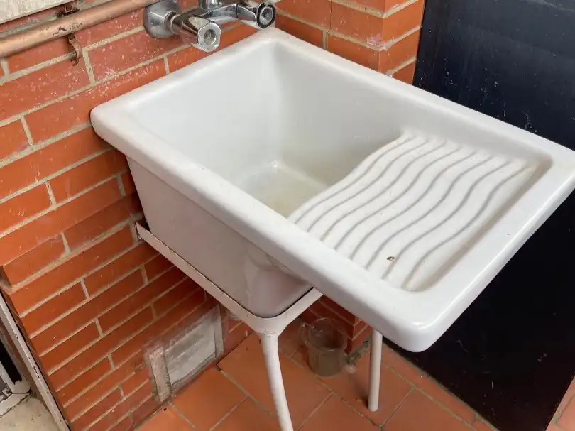 Exterior view of Flat for sale in  Sevilla Capital  with Air Conditioner