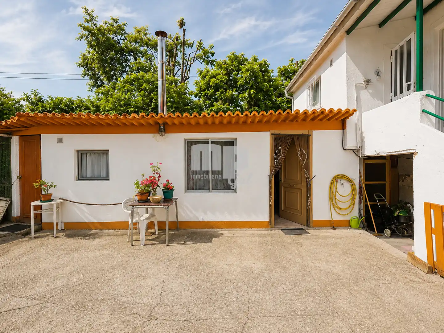 Außenansicht von Haus oder Chalet zum Verkauf in Redondela mit Privatgarten