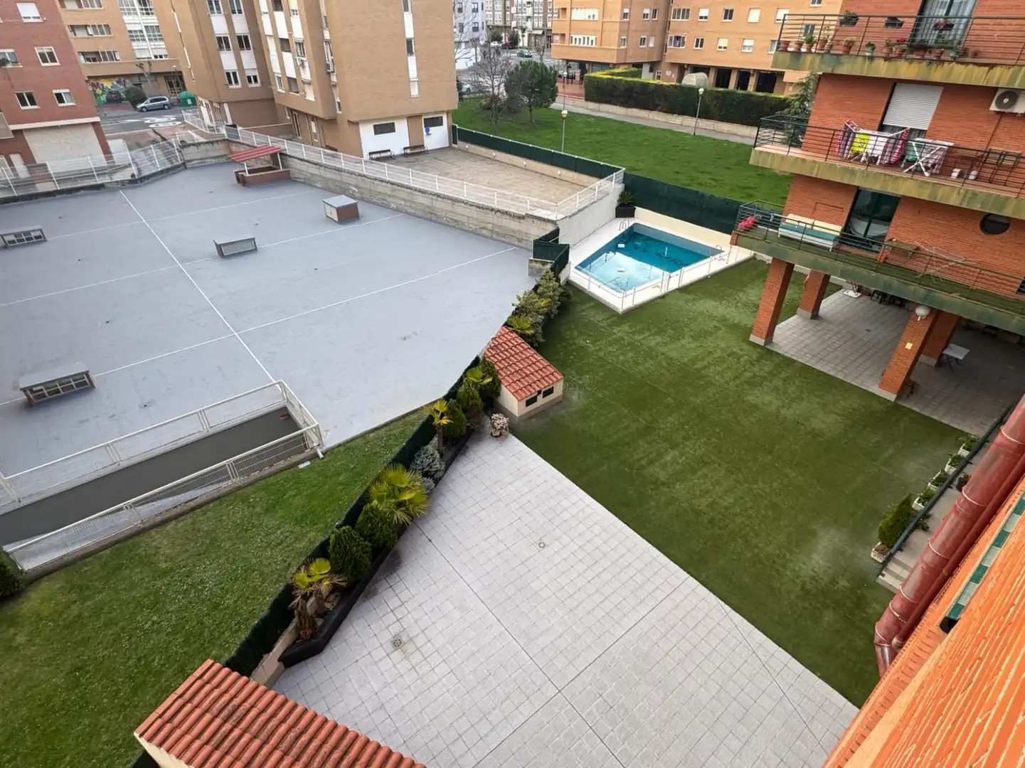 Swimming pool of Flat for sale in  Logroño  with Heating, Parquet flooring and Storage room