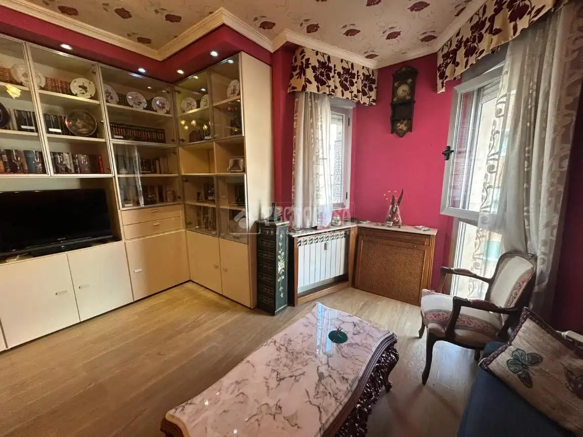 Bedroom of Flat for sale in Madrid  with Heating and Community pool