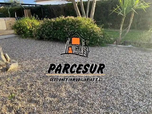 Parking of Houses for sale in Córdoba  with Private garden and Storage room