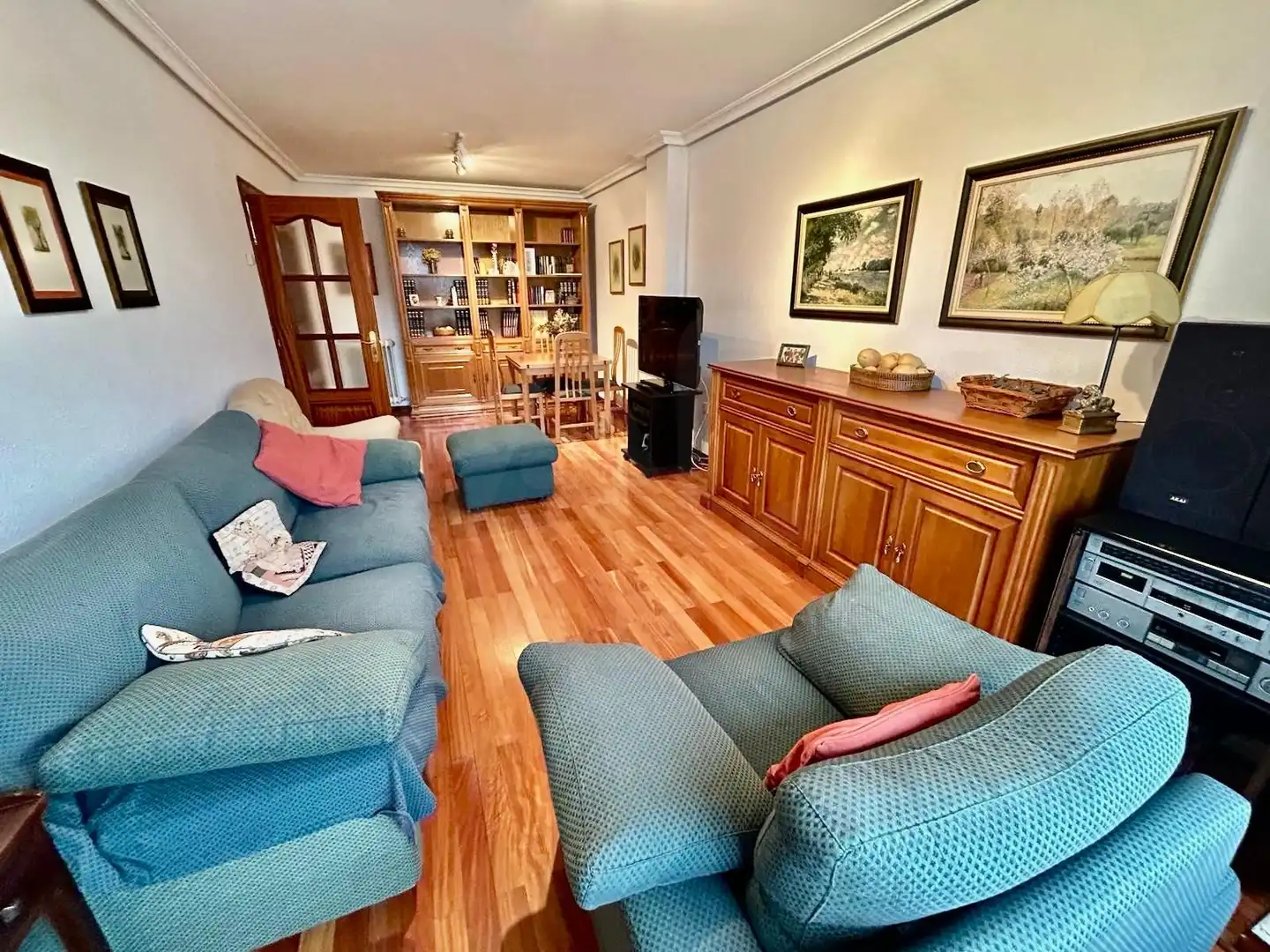 Sala d'estar de Pis en venda en La Bañeza  amb Calefacció i Terrassa