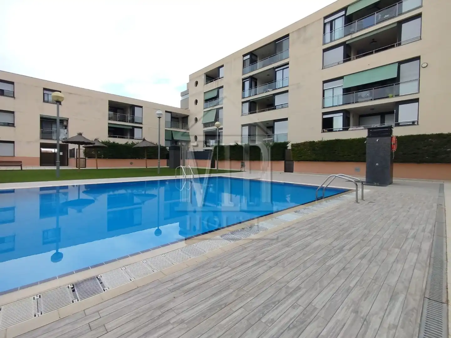 Swimming pool of Flat for sale in Badalona  with Heating, Storage room and Furnished