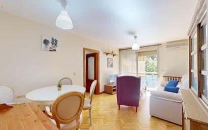 Living room of Flat for sale in  Madrid Capital  with Air Conditioner and Terrace