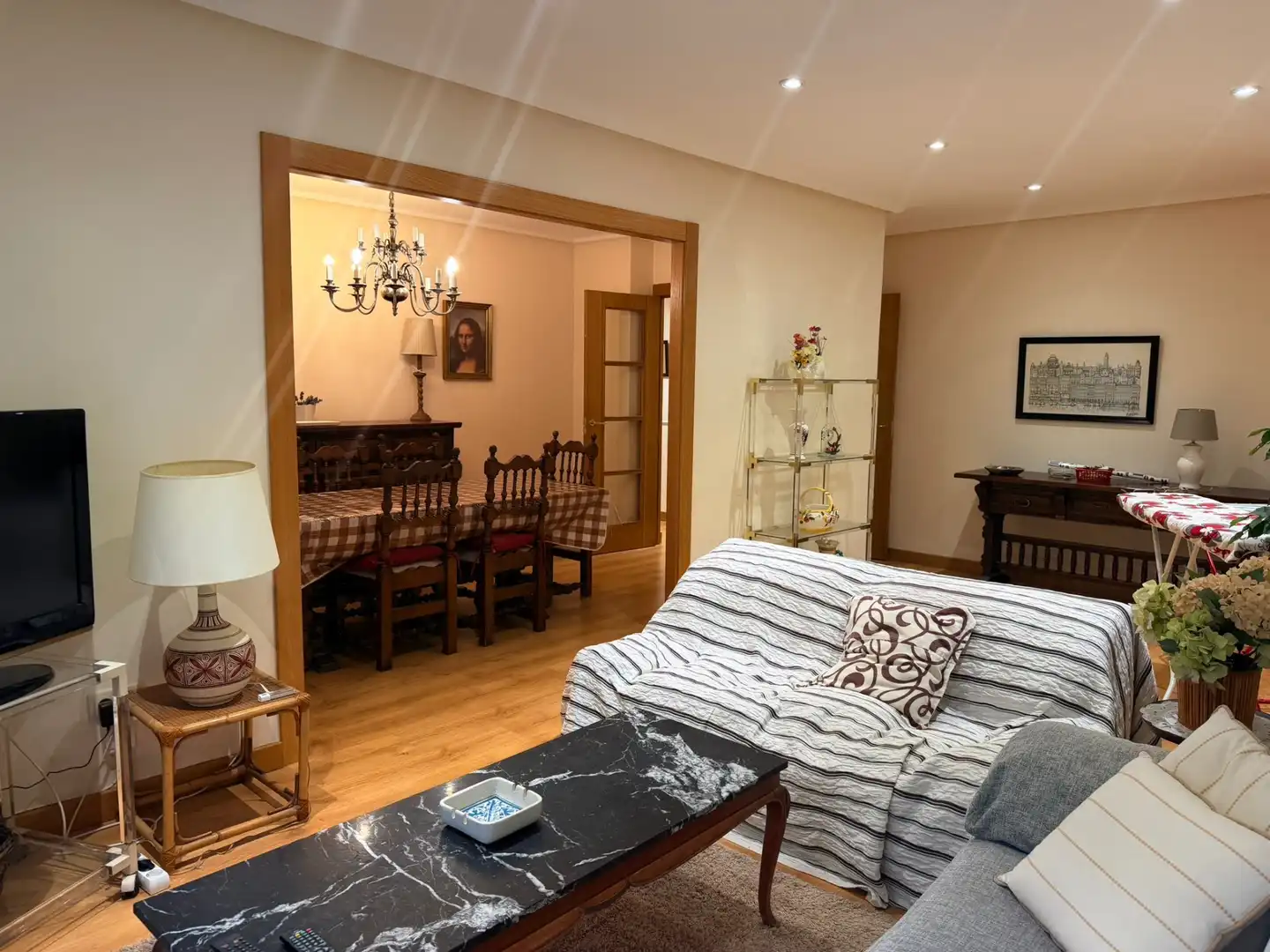 Sala d'estar de Pis de lloguer en Salamanca amb Calefacció, Parquet i Traster