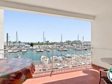 Appartement compact avec ascenseur à vendre à PORT GREC 1