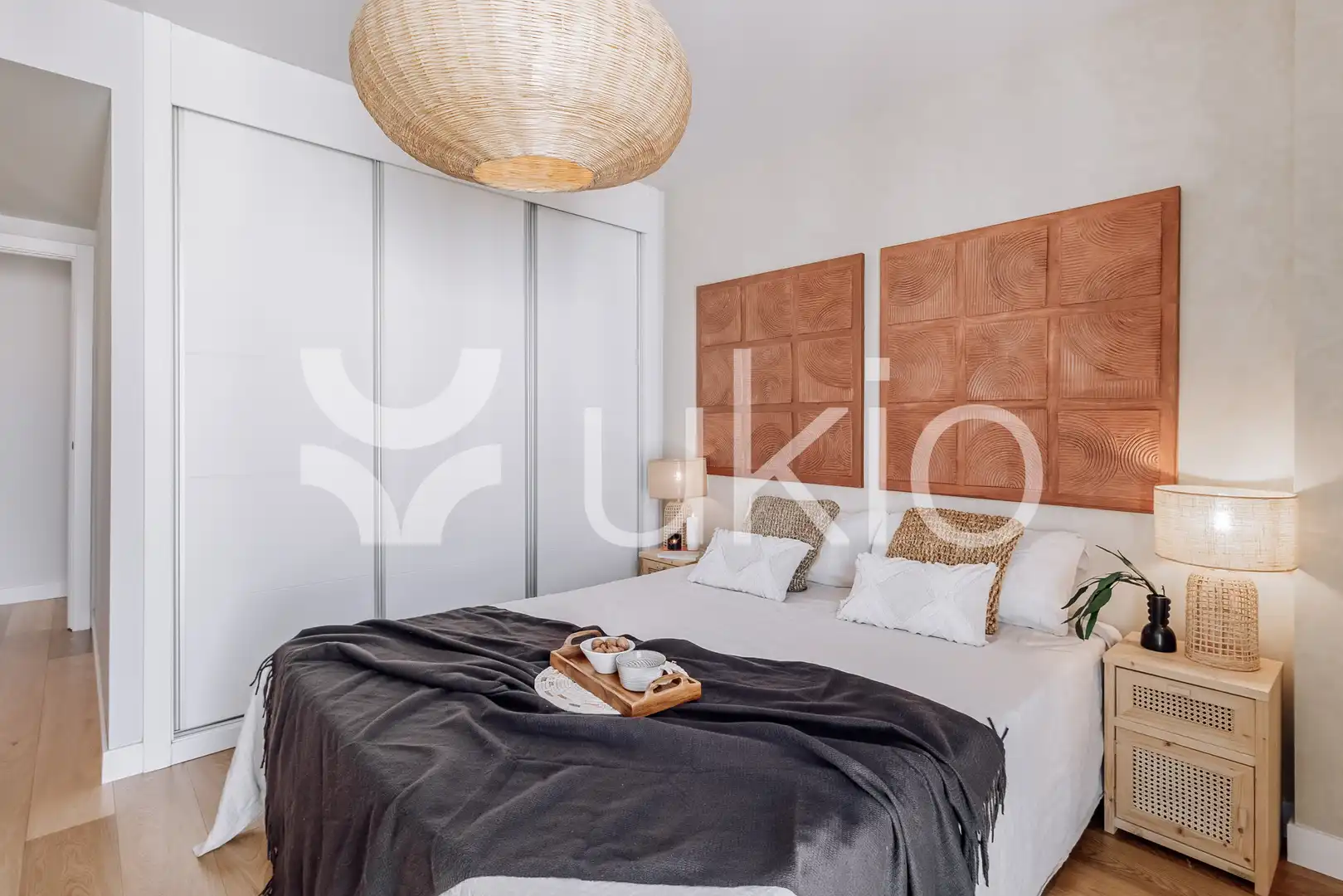 Bedroom of Flat for rent in Madrid  with Air Conditioner, Terrace and Furnished