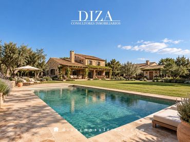 Casa con piscina en venta en El Pinar - Punta Galea