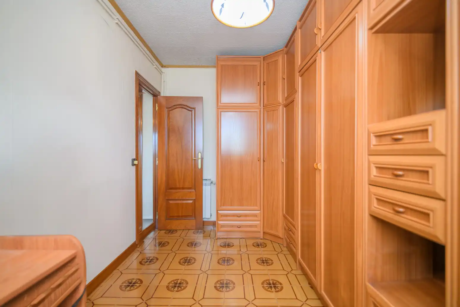 Flat for sale in Cornellà de Llobregat  with Air Conditioner, Heating and Storage room