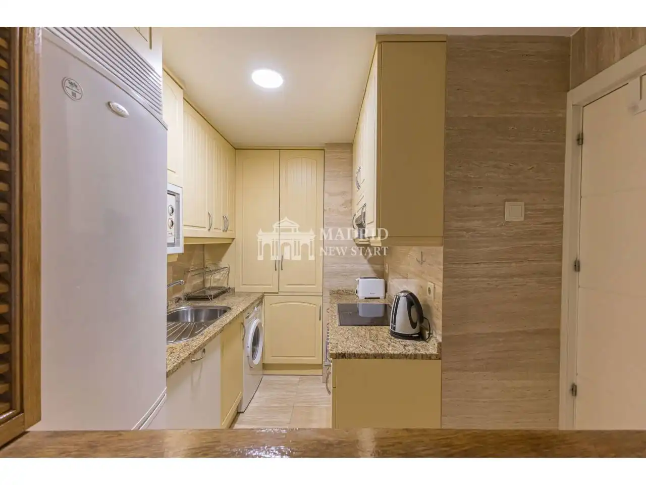 Kitchen of Flat for rent in Madrid  with Air Conditioner, Heating and Furnished