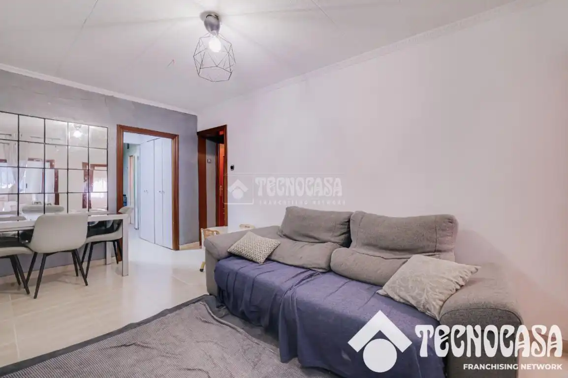 Sala de estar de Piso en venta en Santa Coloma de Gramenet