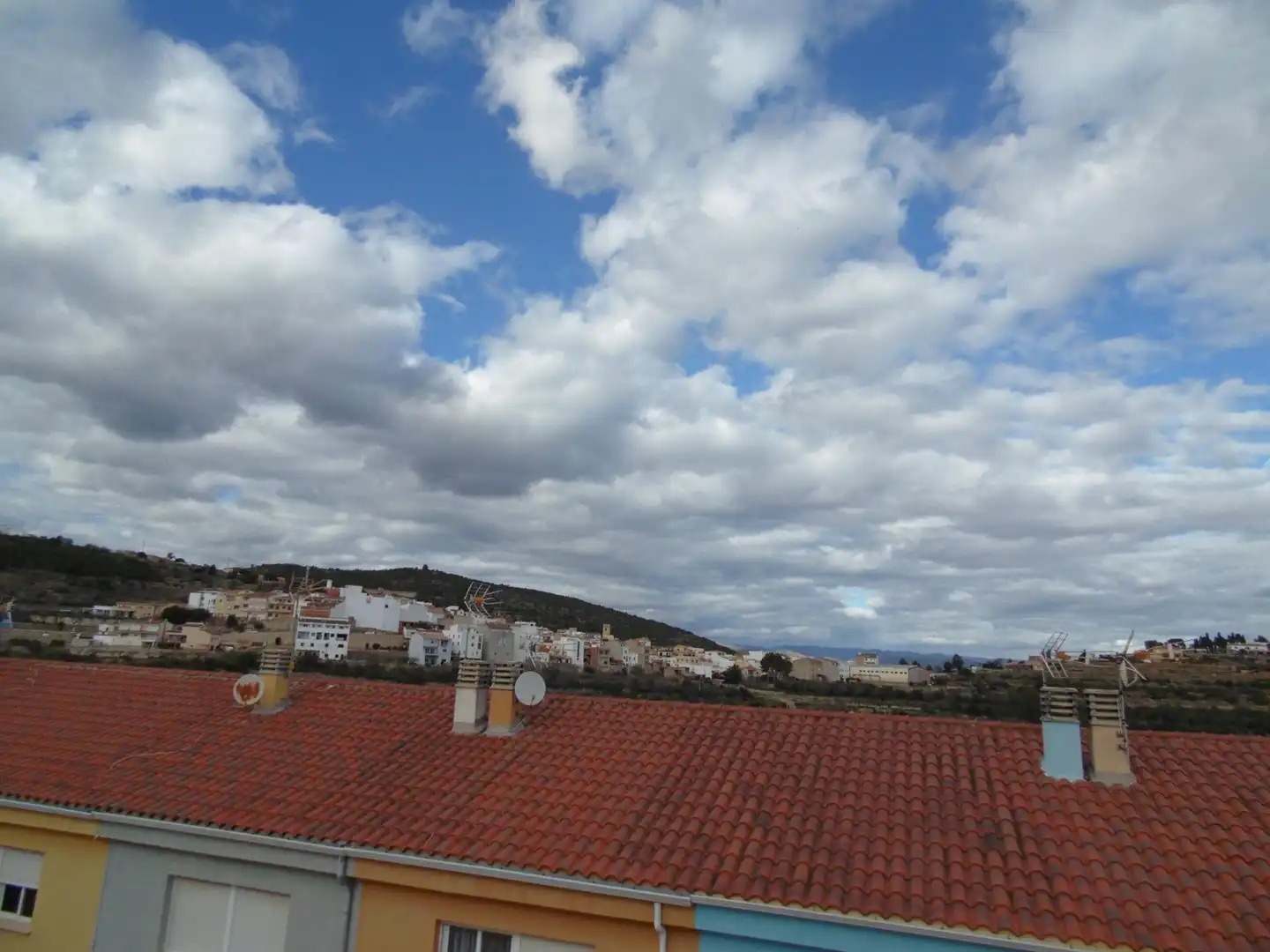 Vista exterior de Casa adosada en venda en Costur amb Aire condicionat, Calefacció i Terrassa