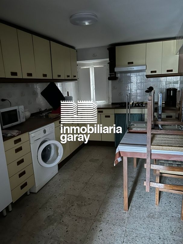 Cuina de Casa adosada en venda en Merindad de Valdivielso amb Calefacció