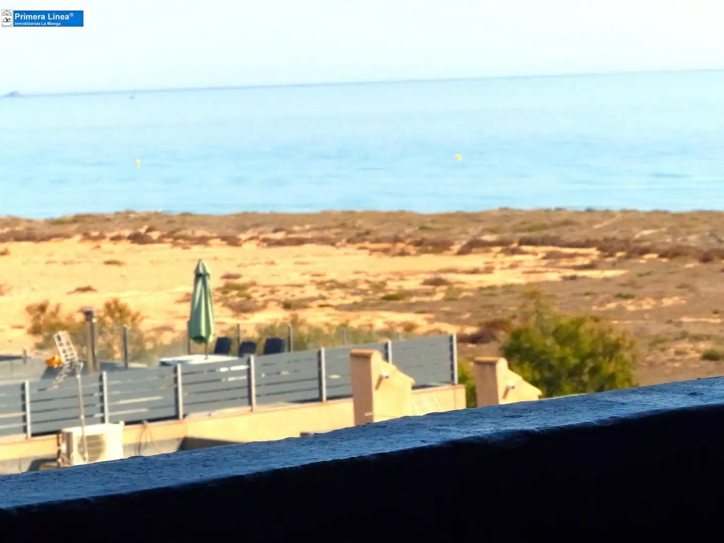 Vista exterior de Ático en venta en Cartagena con Calefacción, Terraza y Piscina comunitaria