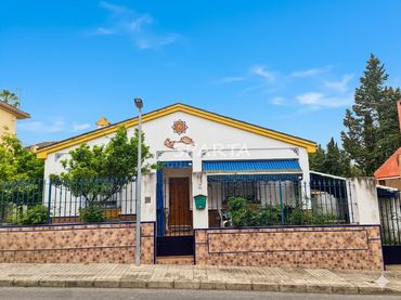 Villa avec jardin à vendre à Calle Manuel Altolaguirre