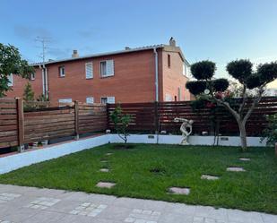 Jardí de Casa adosada en venda en Vilassar de Dalt amb Calefacció, Jardí privat i Terrassa
