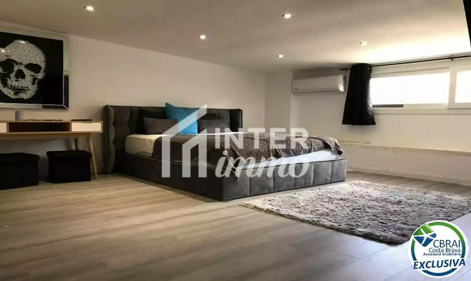 Habitación de Local en venta en Roses con Aire acondicionado y Amueblado