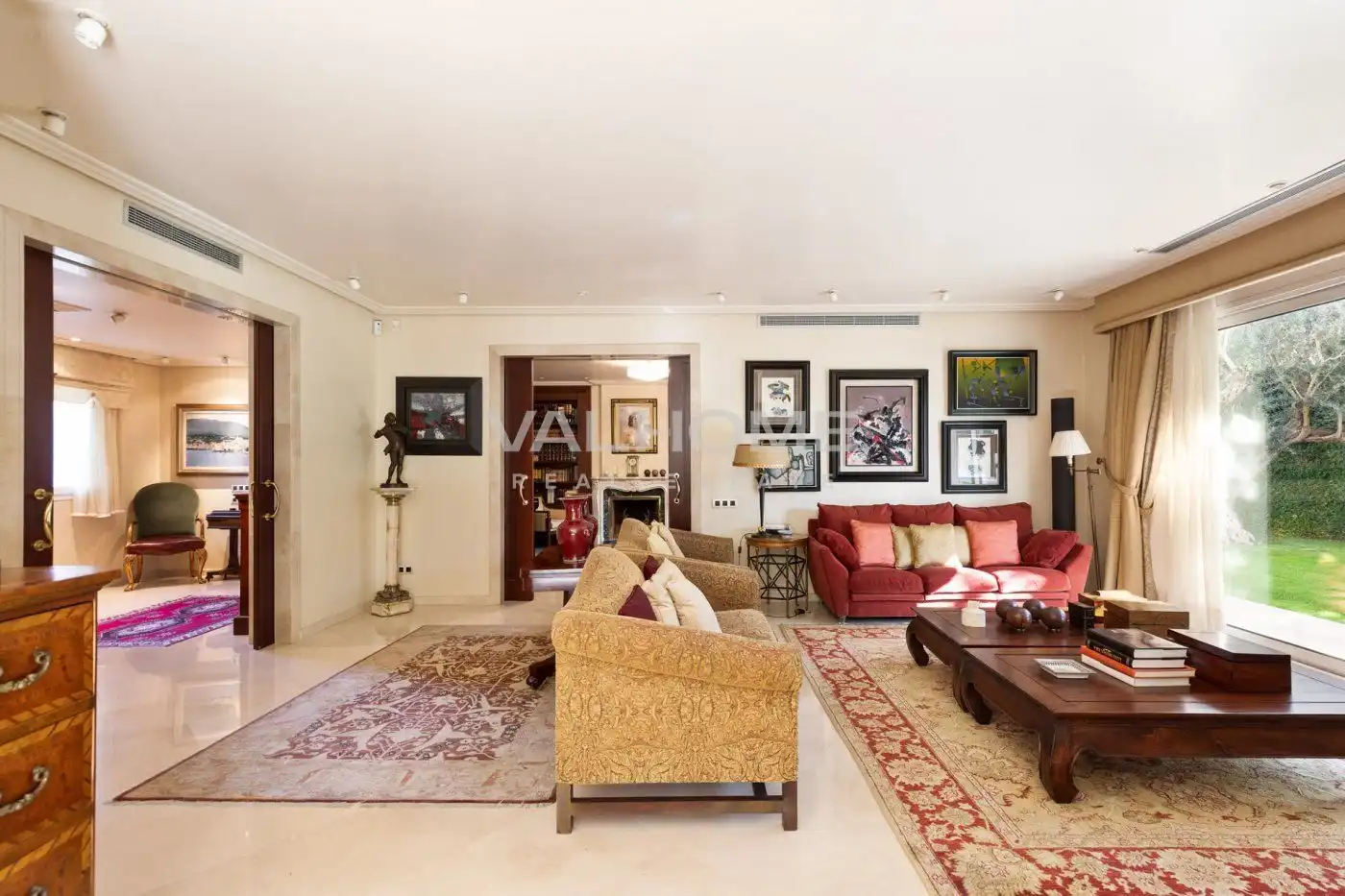 Sala de estar de Casa o chalet en venta en Sant Cugat del Vallès con Aire acondicionado, Calefacción y Jardín privado