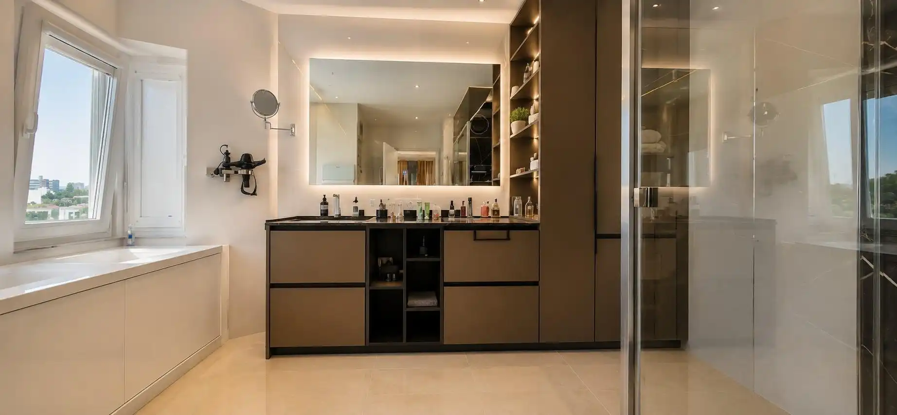 Cuina de Casa o xalet en venda en Marbella amb Aire condicionat, Calefacció i Jardí privat