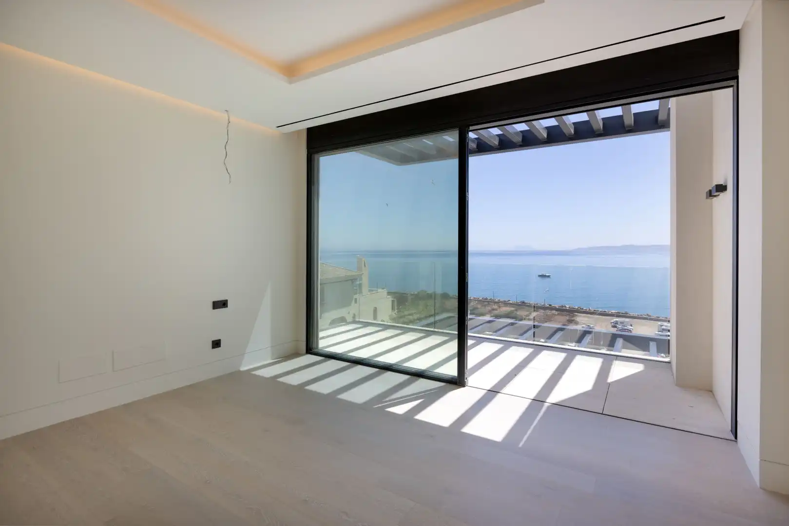 Habitación de Ático en venta en Estepona con Aire acondicionado, Terraza y Trastero