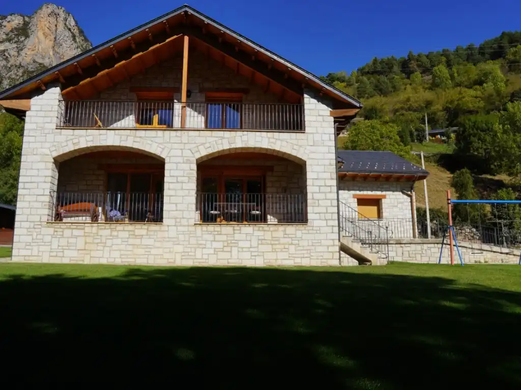 Exterior view of Houses for sale in Bielsa, Huesca