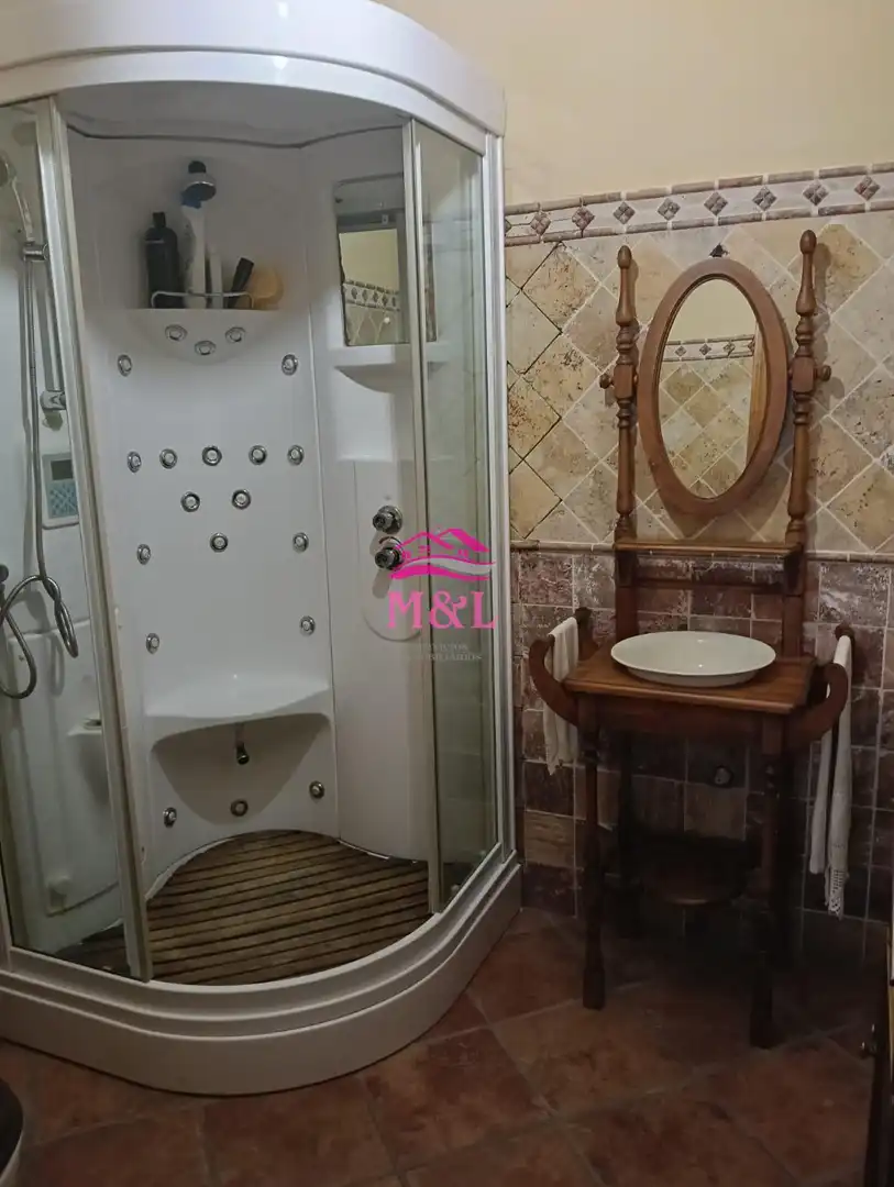 Bathroom of Houses for sale in Esparragalejo  with Air Conditioner, Heating and Terrace