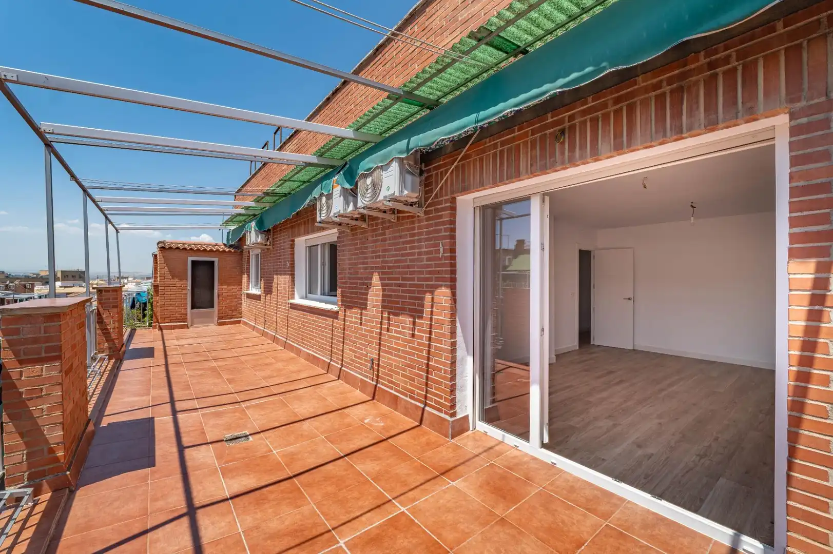 Terraza de Ático en venta en Granada con Aire acondicionado, Calefacción y Terraza